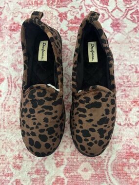 Dearfoams Leopard Slippers